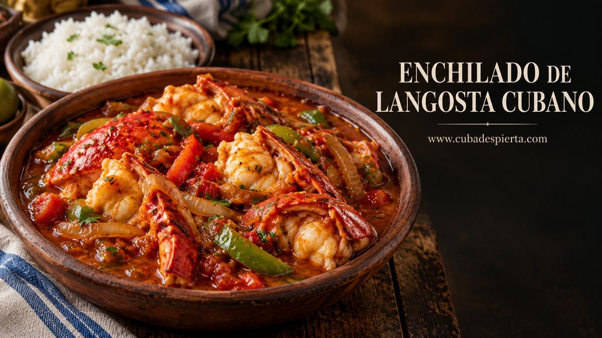 Enchilado de langosta cubano en salsa roja con arroz blanco
