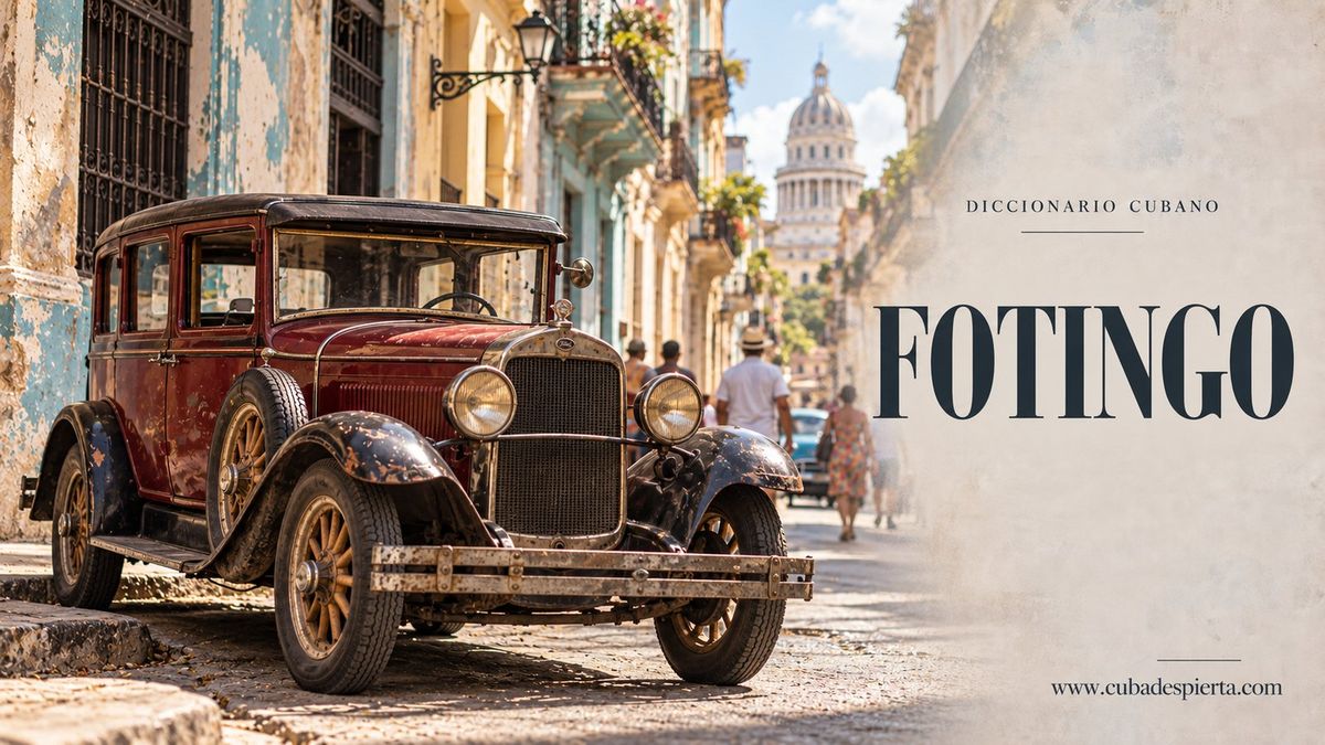 Ford antiguo rojo y desgastado estacionado en una calle de La Habana Vieja, imagen que ilustra qué significa fotingo